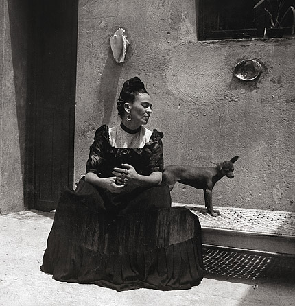 frida-kahlo-ses-photos-10-andre-frere-editions