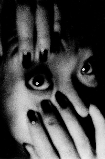 daido-moriyama-eyes-wide-open-andre-frere-editions